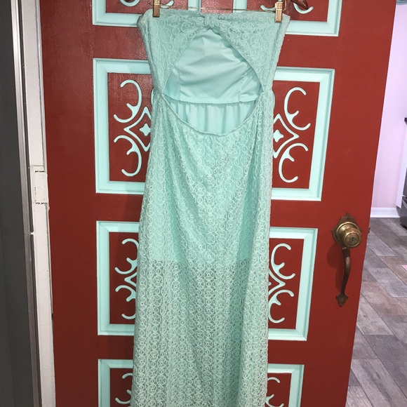 NWOT Mint Strapless/Open Back Lace/Crochet Maxi L - Picture 11 of 13